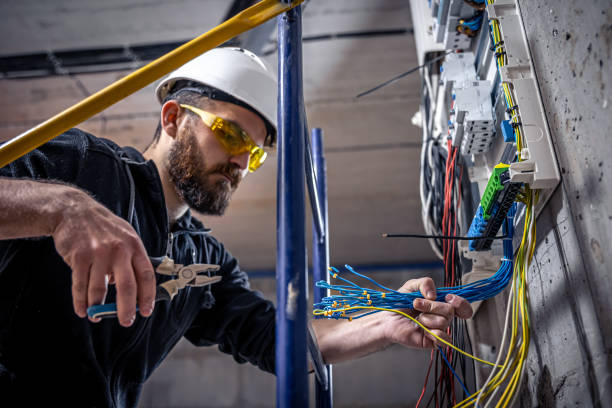 Best Local Electrician Companies  in Cut Off, LA